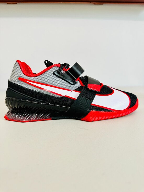 NEW NIKE ROMALEOS 4 BLACK UNIVERSITY RED WHITE WEIGHTLIFTING SHOES MEN\'S 9